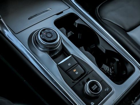 Used 2023 Ford Explorer XLT w/ Equipment Group 202A image 24