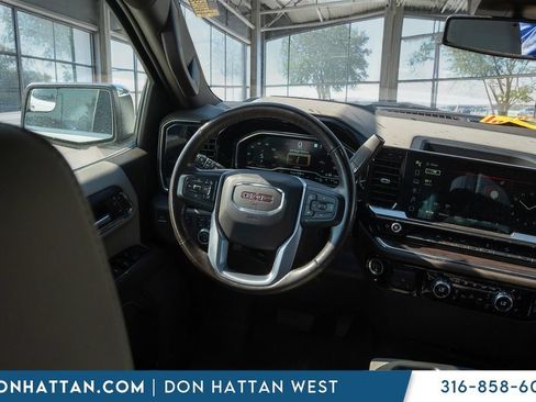 Used 2022 GMC Sierra 1500 SLT AWD/4WD image 12
