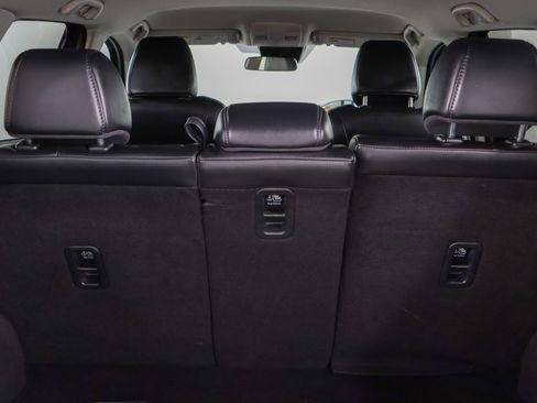 Used 2019 MAZDA CX-5 Touring image 28