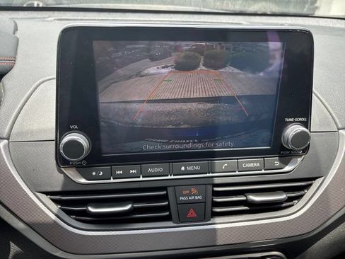 Used 2024 Nissan Altima 2.5 SR FWD image 27