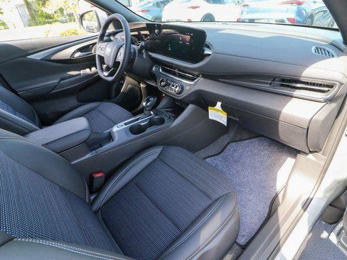 New 2025 Buick Envista Preferred w/ Convenience I Package FWD image 20