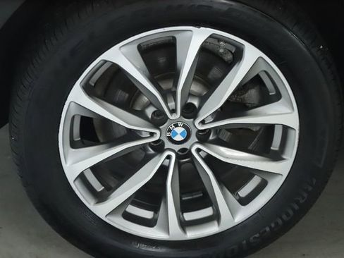 Used 2019 BMW X3 xDrive30i w/ Premium Package image 12