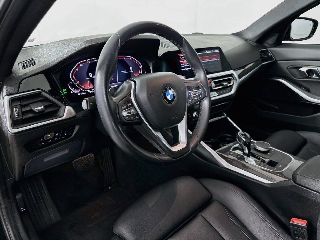 Used 2020 BMW 330i xDrive Sedan w/ Convenience Package AWD/4WD image 9