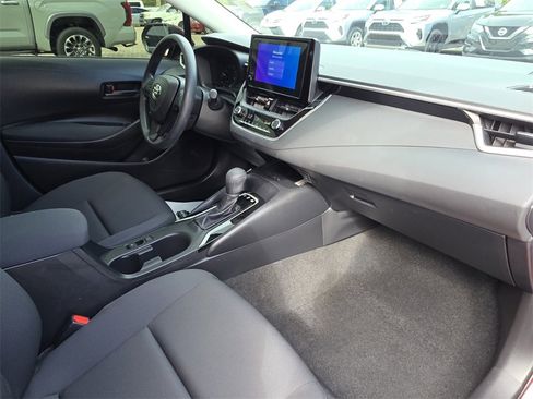Certified 2025 Toyota Corolla LE image 13