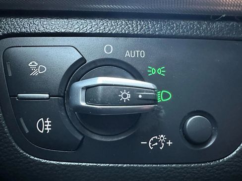 Used 2019 Audi Q5 2.0T Premium w/ Convenience Package image 24