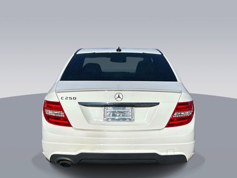 Used 2013 Mercedes-Benz C 250 Sedan image 4