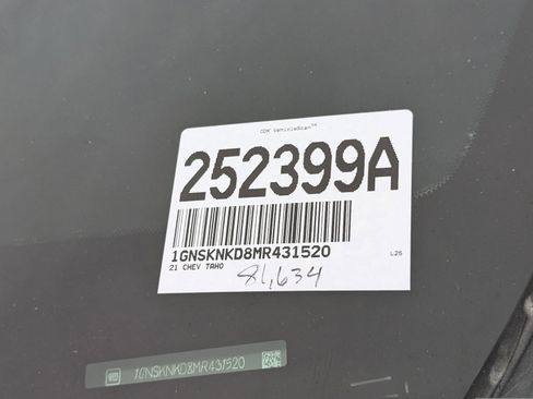 Used 2021 Chevrolet Tahoe LT image 35