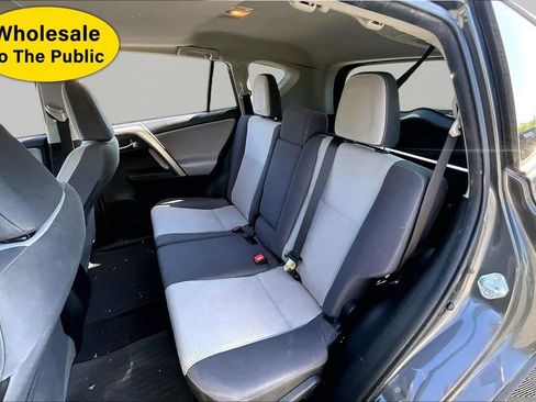 Used 2015 Toyota RAV4 XLE FWD image 16