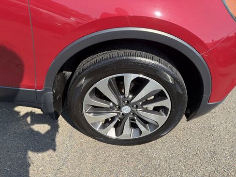 Used 2018 Buick Encore Essence AWD/4WD image 32