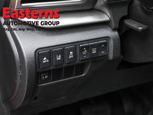 Used 2020 Mitsubishi Eclipse Cross SEL image 21