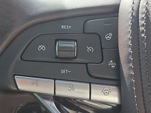 Certified 2023 Cadillac Escalade Sport Platinum w/ LPO, ONYX Package AWD/4WD image 32