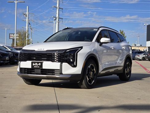 New 2026 Kia Sportage EX image 2