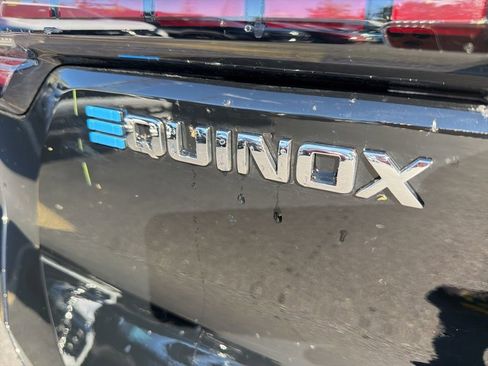 New 2026 Chevrolet Equinox EV LT image 41