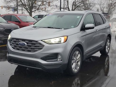 Certified 2020 Ford Edge Titanium image 2