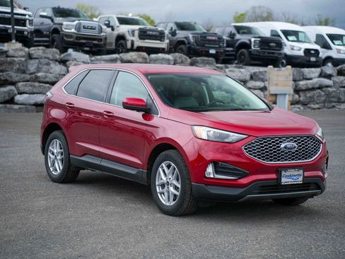 Used 2024 Ford Edge SEL w/ Convenience Package AWD/4WD image 3