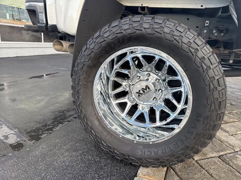 Used 2024 Ford F350 Lariat w/ Lariat Ultimate Package image 10