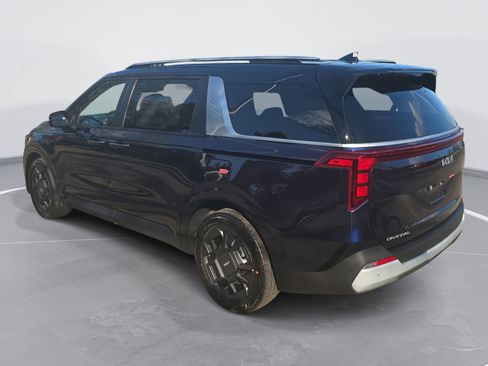 New 2026 Kia Carnival EX image 7