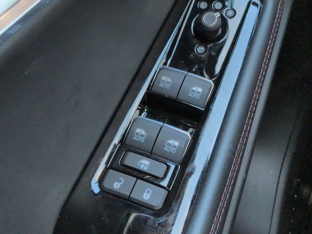 Used 2025 Jeep Wagoneer S Launch Edition AWD/4WD image 25