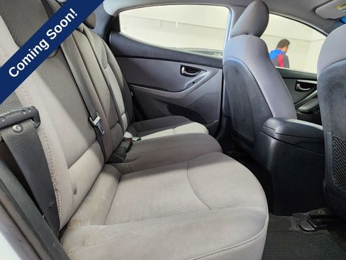 Used 2016 Hyundai Elantra SE FWD image 20