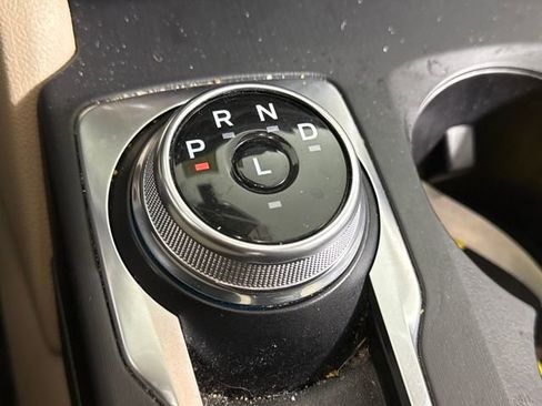 Used 2022 Ford Escape SE w/ Convenience Package image 26