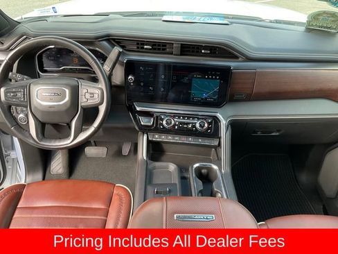 Used 2025 GMC Sierra 2500 Denali Ultimate AWD/4WD image 4
