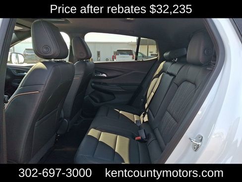 New 2026 Buick Envista Avenir image 9