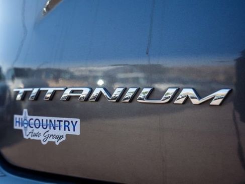 Used 2024 Ford Edge Titanium AWD/4WD image 10