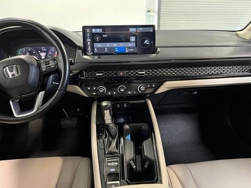 Used 2023 Honda Accord Touring image 19