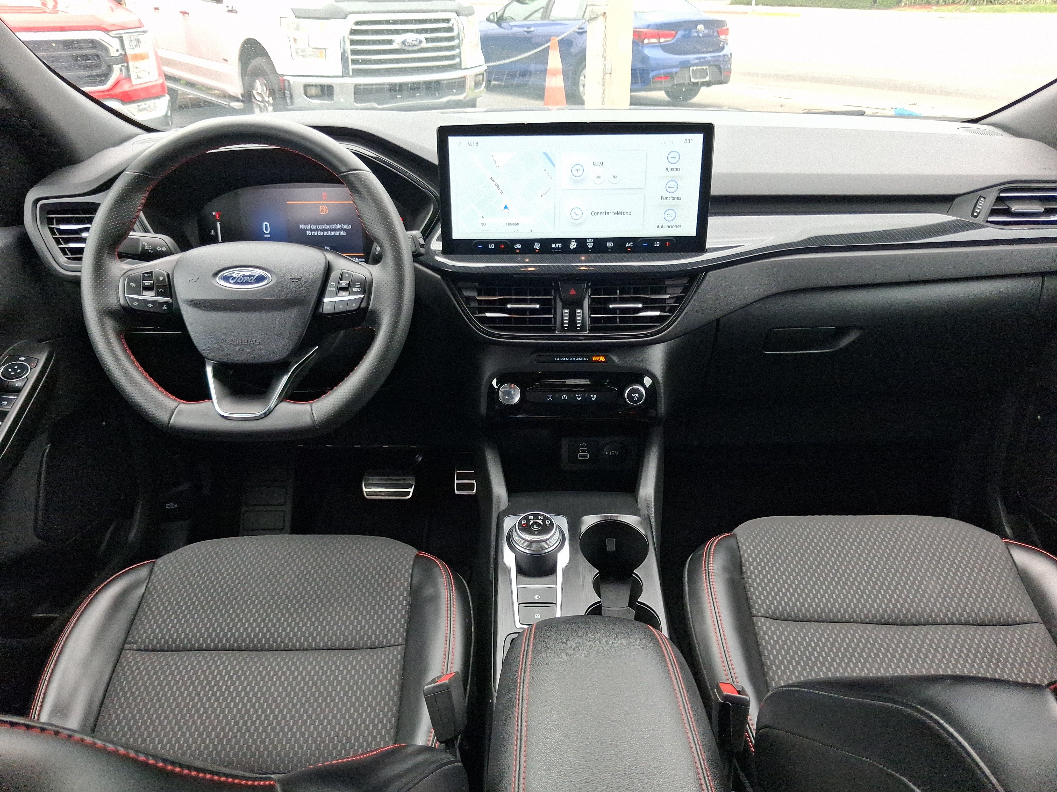 Used 2024 Ford Escape ST-Line w/ Tech Pack #1 FWD image 7
