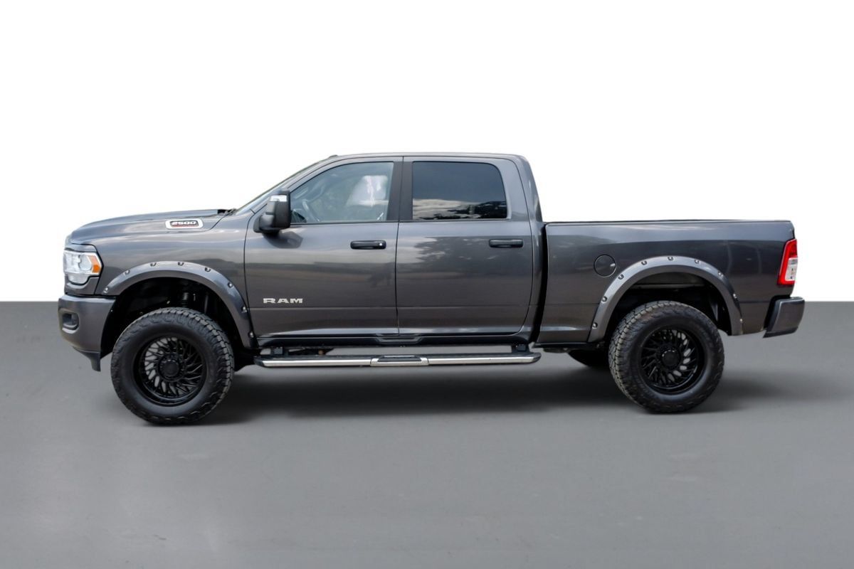 Used 2024 RAM 2500 Big Horn AWD/4WD image 10