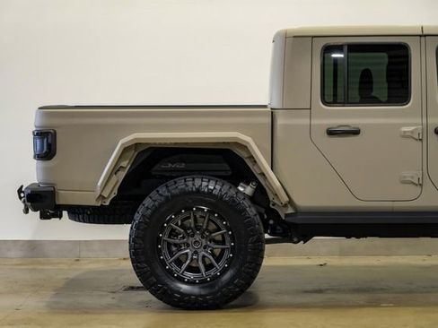 Used 2025 Jeep Gladiator Rubicon w/ Safety Group image 33