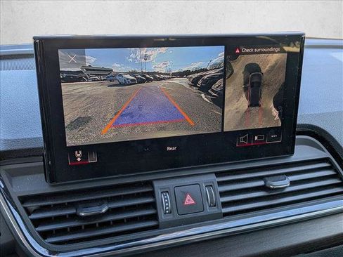 Used 2023 Audi Q5 2.0T Premium Plus w/ Premium Plus Package image 9