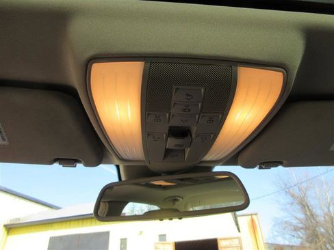 Used 2014 Mercedes-Benz E 350 4MATIC Sedan image 21