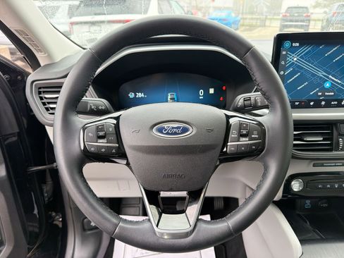 Used 2023 Ford Escape Active w/ Tech Pack #2 AWD/4WD image 29