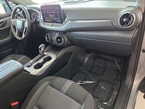 Used 2023 Chevrolet Blazer LT w/ Convenience Package FWD image 15