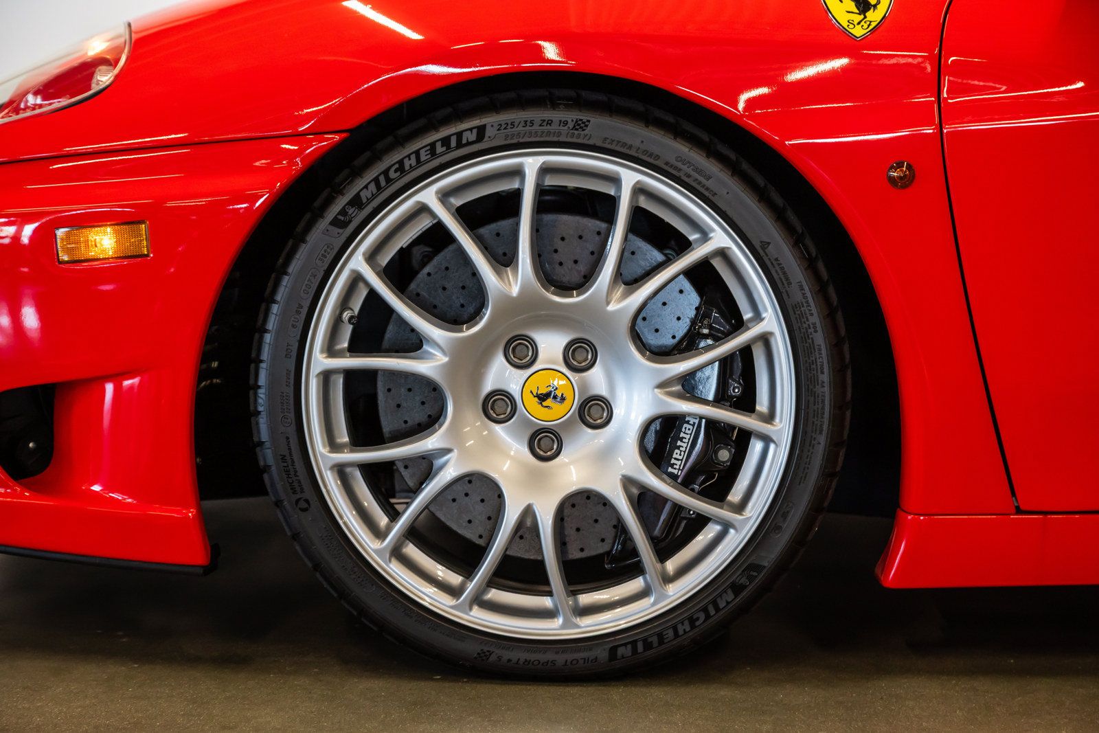 Used 2004 Ferrari 360 Challenge Stradale RWD image 17