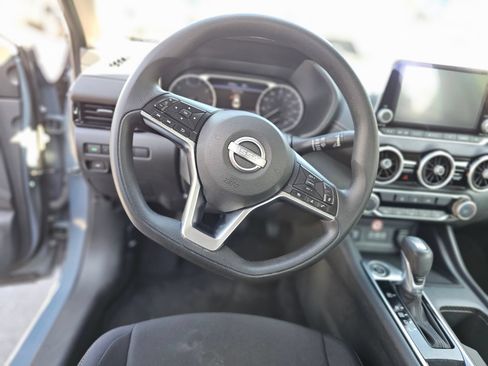 Used 2024 Nissan Sentra SV FWD image 22