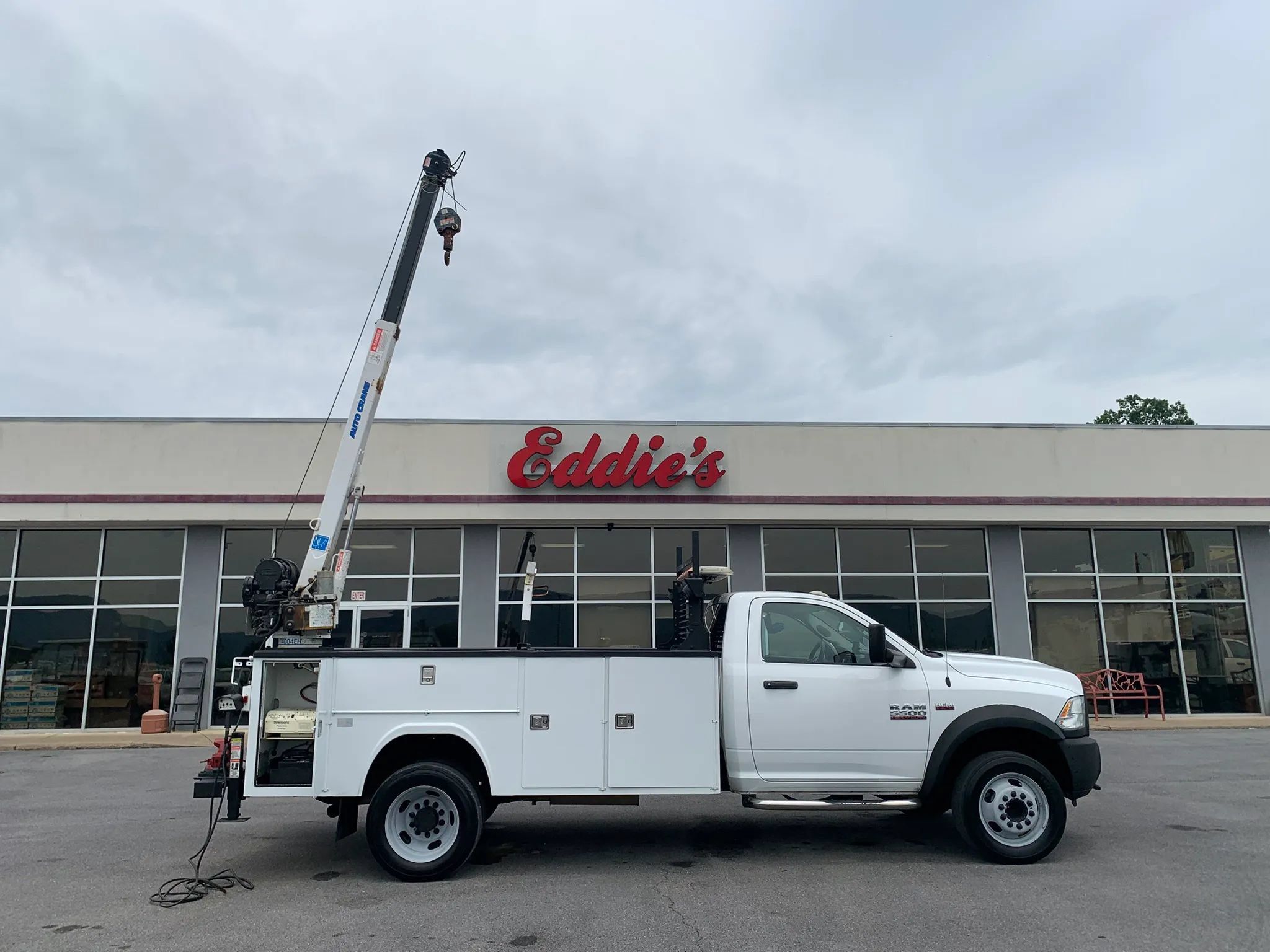 Used 2016 RAM 5500 Tradesman w/ Payload Upgrade Package RWD image 33