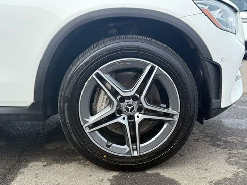 Used 2022 Mercedes-Benz GLC 300 4MATIC image 17