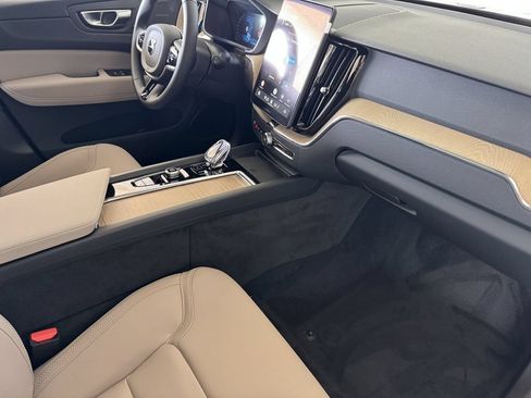 New 2026 Volvo XC60 T8 Plus w/ Protection Package Premier AWD/4WD image 14