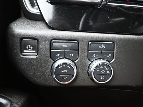 Used 2022 GMC Sierra 1500 Elevation w/ Preferred Package AWD/4WD image 28