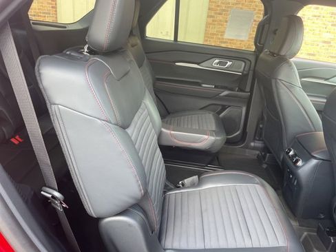 New 2026 Ford Explorer ST-Line w/ ST-Line Street Pack image 57