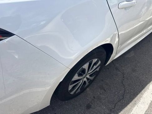 Used 2022 Toyota Corolla LE FWD image 26