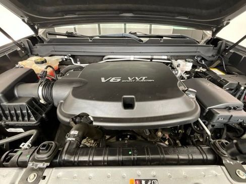 Used 2021 Chevrolet Colorado LT AWD/4WD image 28
