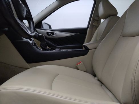 Used 2020 INFINITI Q50 Luxe w/ Essential Package (3.0T Luxe) RWD image 17