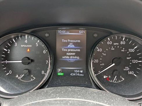 Used 2017 Nissan Rogue SL w/ SL Premium Package image 14