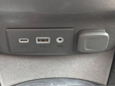 Used 2025 Chevrolet Malibu LT FWD image 19