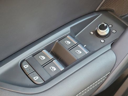 Used 2021 Audi Q5 Prestige image 25