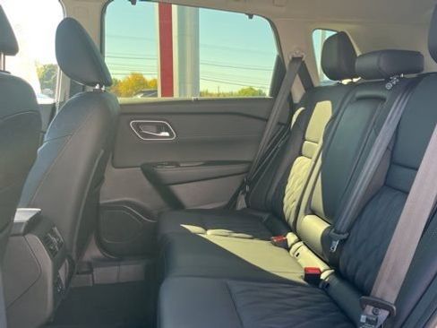 New 2026 Nissan Rogue Platinum w/ Platinum Premium Package image 10