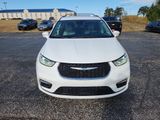Used 2021 Chrysler Pacifica Touring-L image 2
